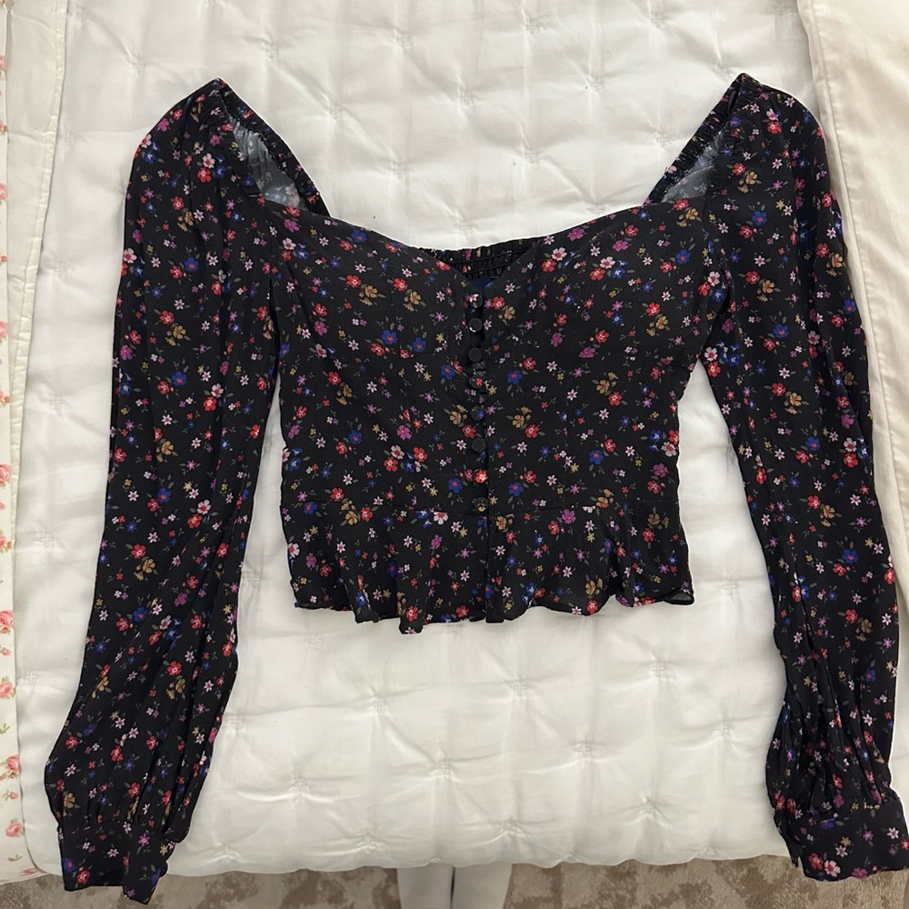 Floral long sleeve blouse